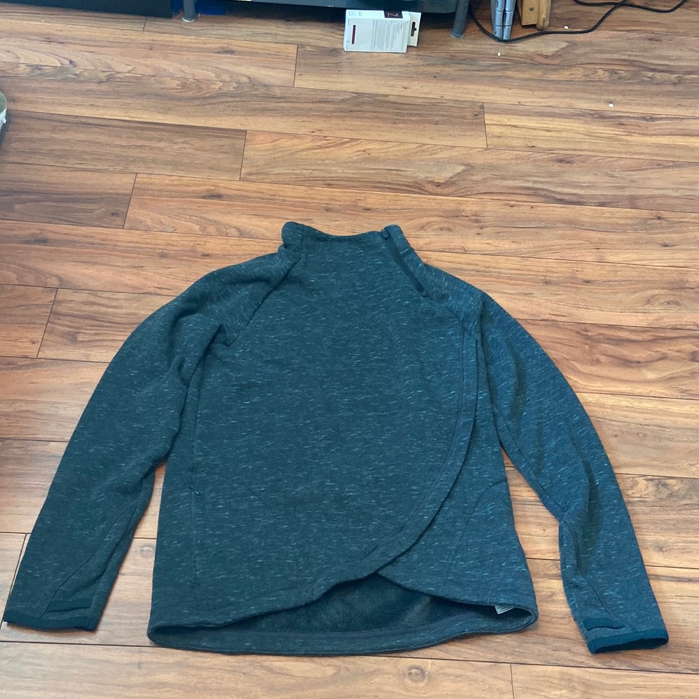 Athleta girl crazy cozy wrap